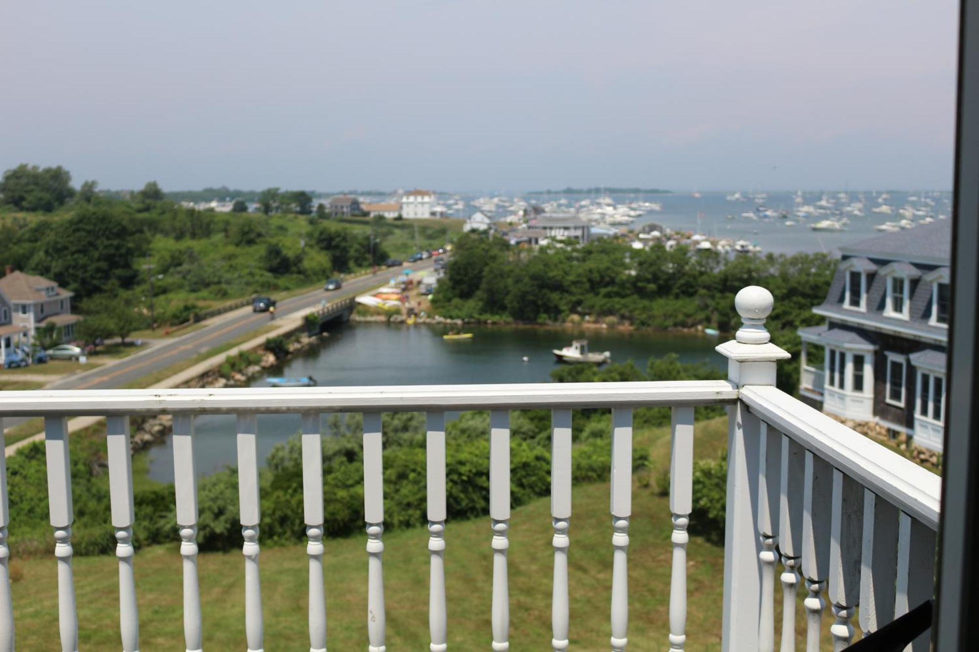 Payne'S Harbor View Inn Ню Шоръм Екстериор снимка
